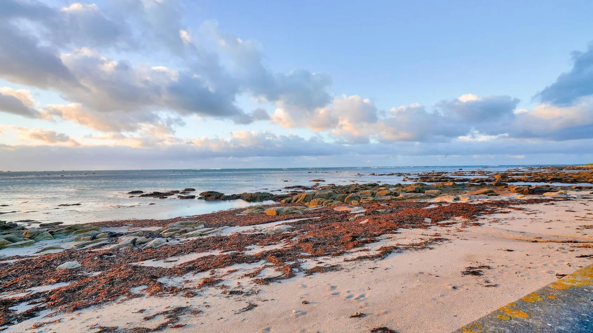 Holiday home Maison Face A L'Ocean Avec Vue Mer A Penmarc'H
